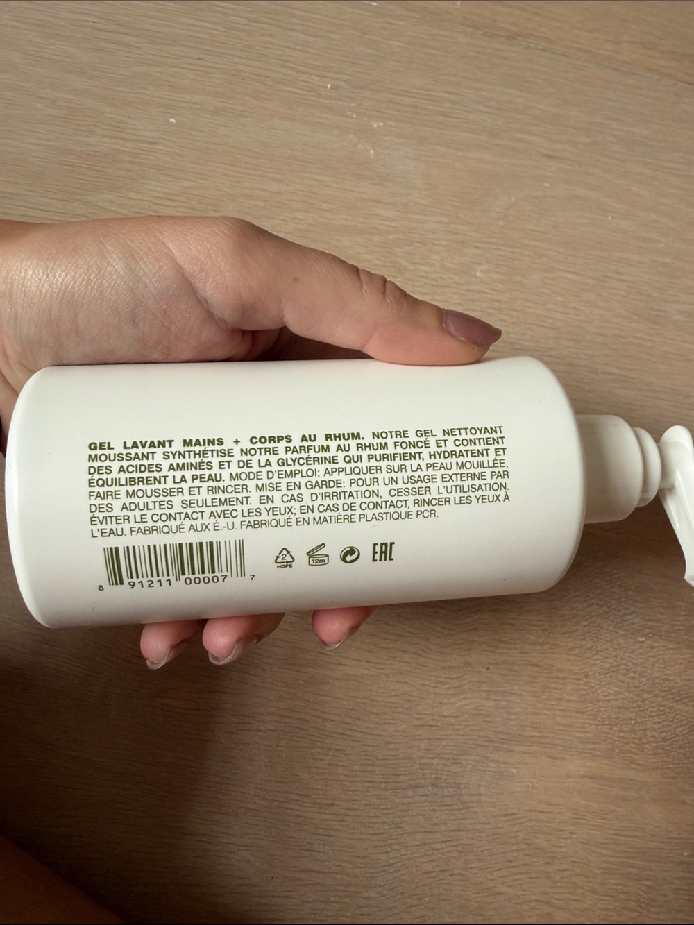 MALIN+GOETZ Rum Hand + Body Wash — White - Picture 2 of 3